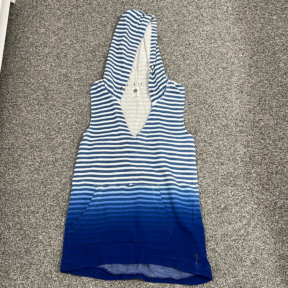 Ladies Roxy Sleeveless Pullover/Tank Top size XL